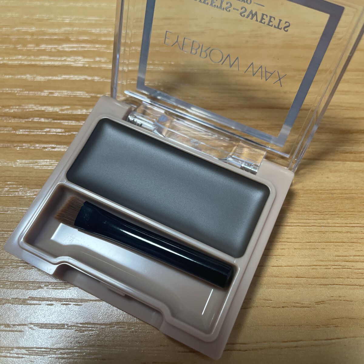 アイブロウワックス 01 アッシュブラウン/スウィーツ スウィーツ/その他アイブロウを使ったクチコミ（2枚目）