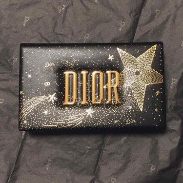 Dior スパークリング アイ パレットのクチコミ「Dior スパークリング クチュール アイ パレット
今年の秋もホリデーオファーが発売。
オフ.....」（2枚目）