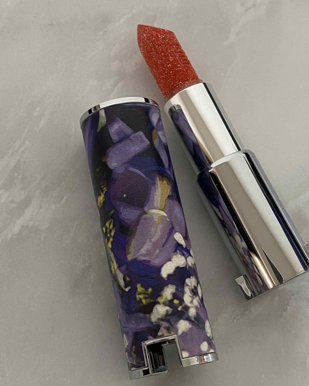 ちぃ on LIPS 「こんばんは🌙.*·̩͙1月3日発売のGIVENCHYのスプリン..」(4枚目)