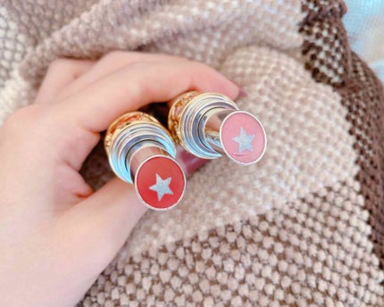 ルージュ ヴォリュプテ ロックシャイン N°10 ピンク バス/YVES SAINT LAURENT BEAUTE/口紅を使ったクチコミ(2枚目)