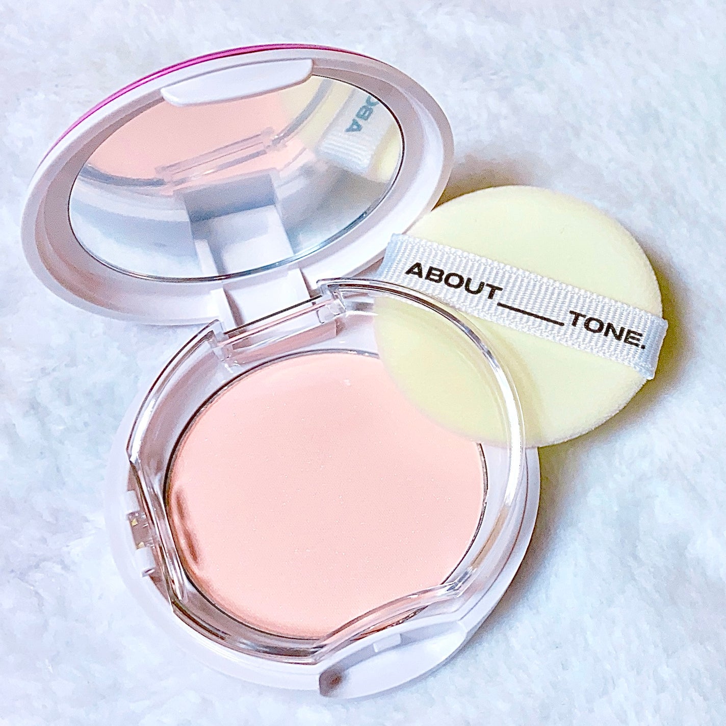 グローパウダーパクト/ABOUT TONE/プレストパウダーを使ったクチコミ(3枚目)