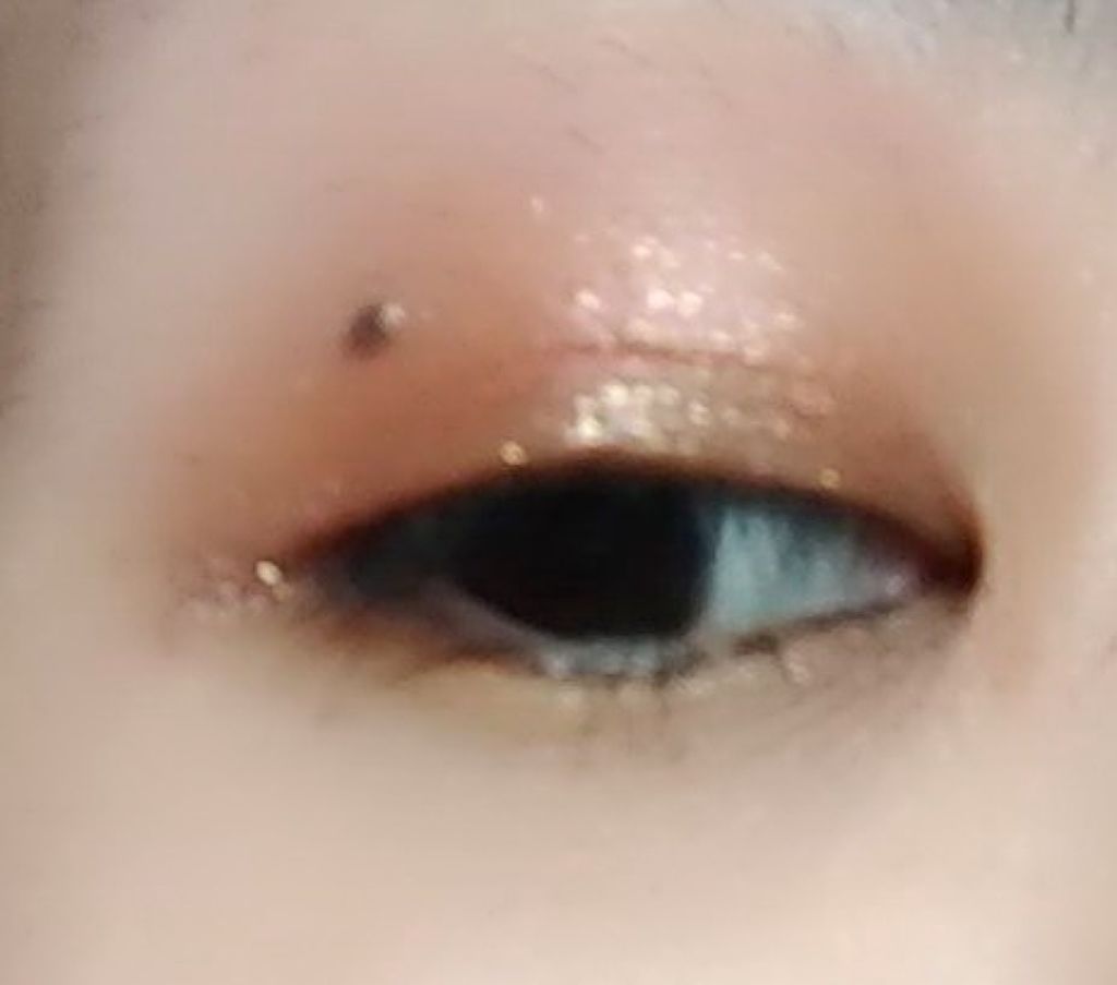 プリズム エアー シャドウ/CLIO/単色アイシャドウを使ったクチコミ（2枚目）