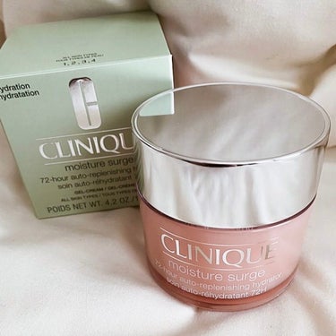 CLINIQUE　【モイスチャー サージ 72 ハイドレーター】

モチモチでみずみずしいお肌に...♡

・伸び良し！
・ベタつかない！
・ジェルっぽくて重くない！
・でもしっかり保湿してくれている！