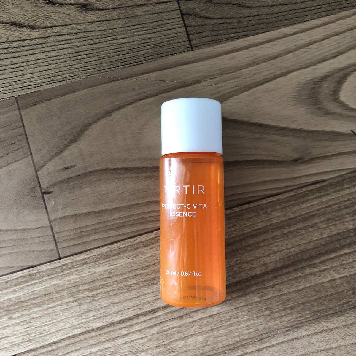 TIRTIR(ティルティル) パーフェクトシー ビタエッセンスのクチコミ「TIRTIR
ティルティル
PERFECT-C VITA ESSENCE
2200円
150m.....」（1枚目）