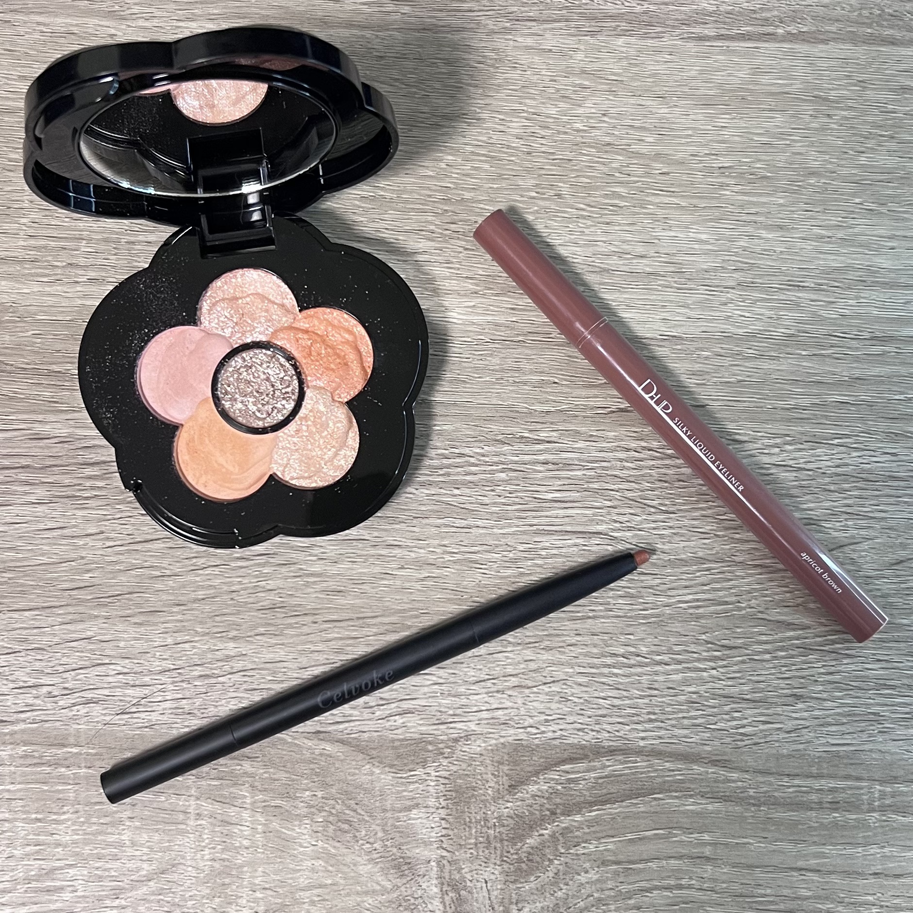 セルヴォーク シュアネス アイライナーペンシル 12 テラコッタ/Celvoke/ペンシルアイライナーを使ったクチコミ（1枚目）