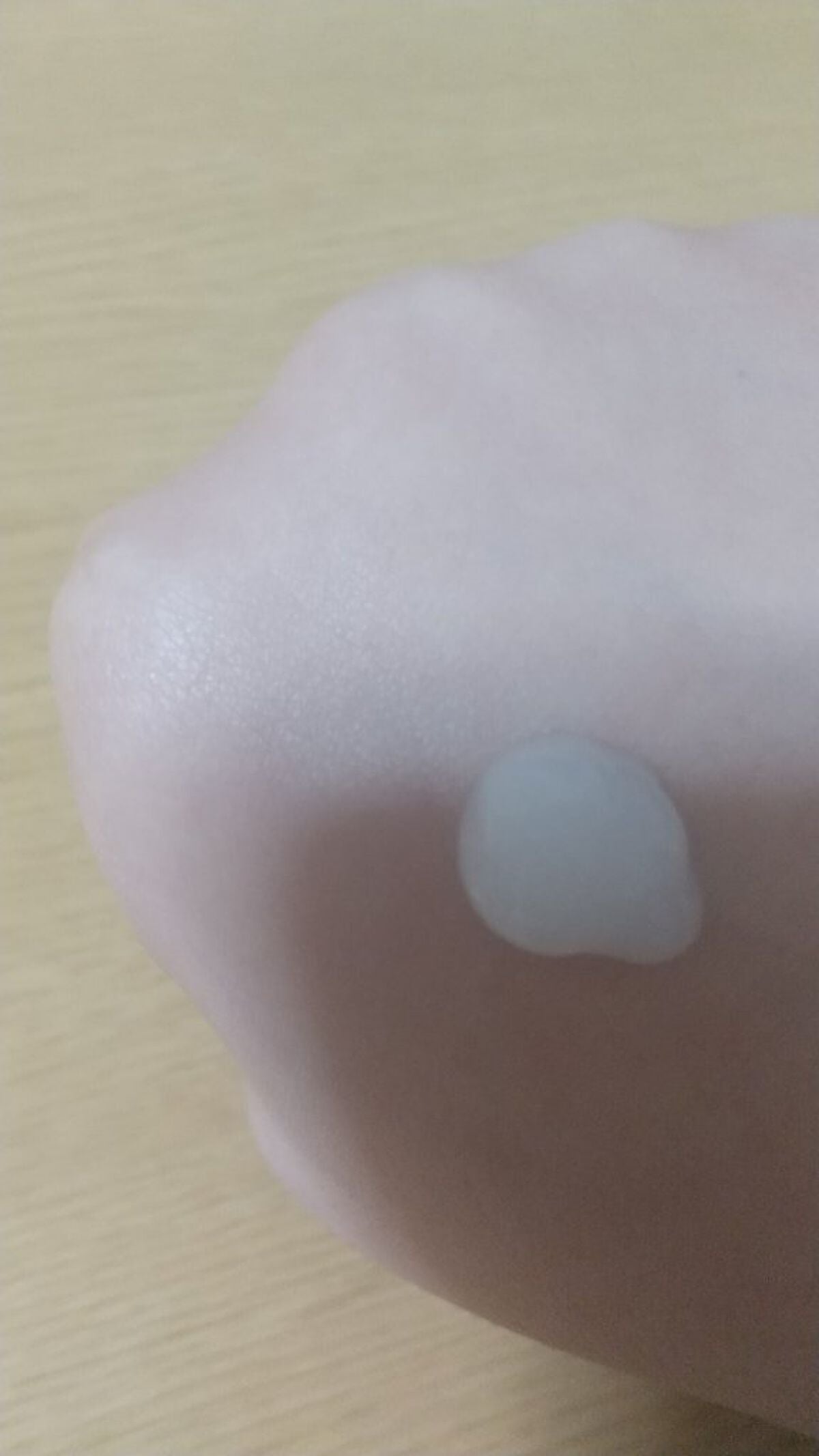 うるおいオールインワンジェル/CEZANNE/オールインワン化粧品を使ったクチコミ(3枚目)