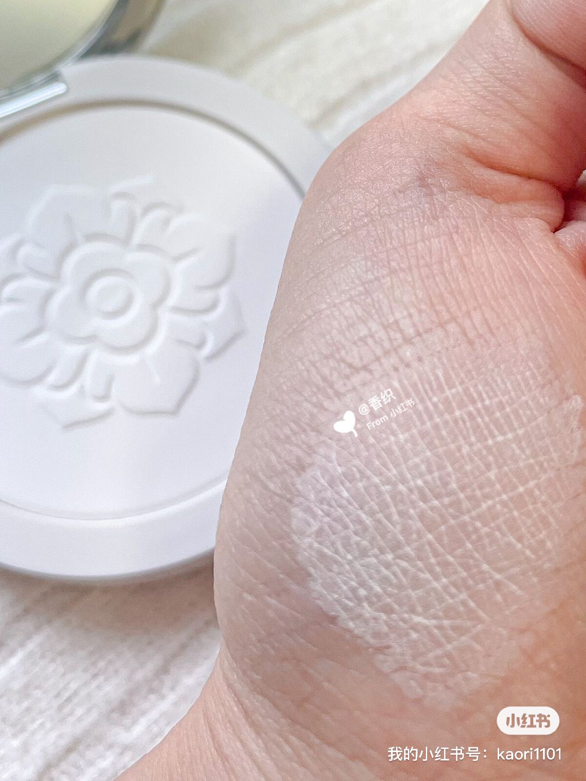 フェイスパウダー 敦煌博物館限定/JUDYDOLL/プレストパウダーを使ったクチコミ（3枚目）