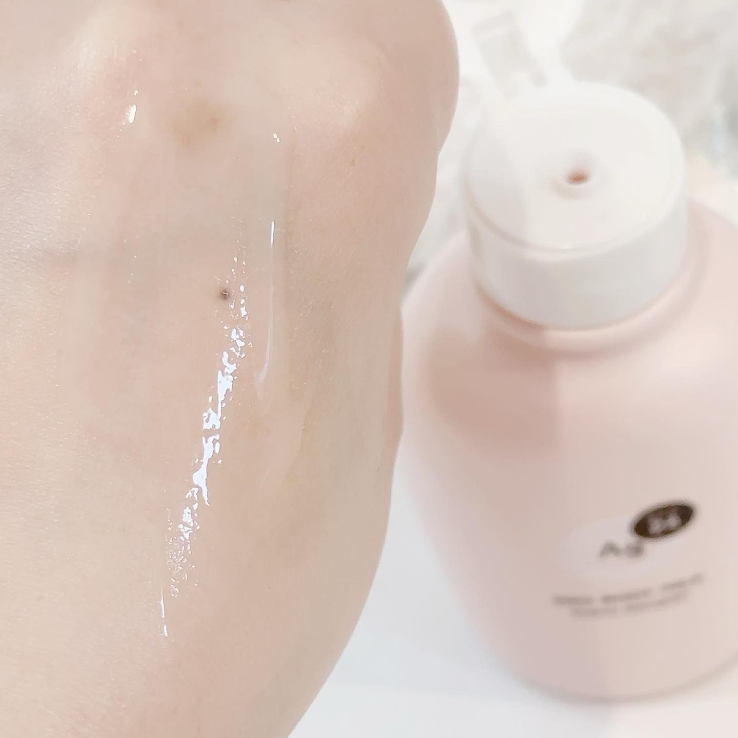 デオドラントボディミルク フローラルブーケ/エージーデオ24/ボディミルクを使ったクチコミ（3枚目）