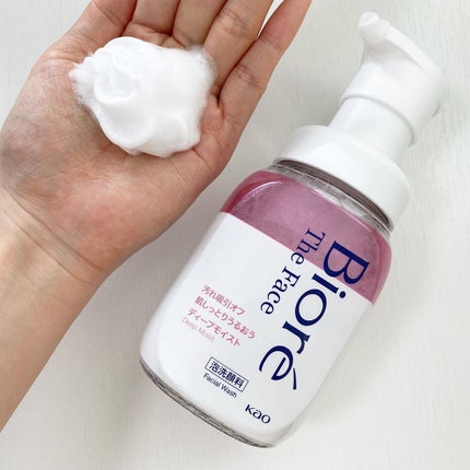 ビオレ ザフェイス 泡洗顔料 ディープモイスト/ビオレ/泡洗顔を使ったクチコミ(2枚目)