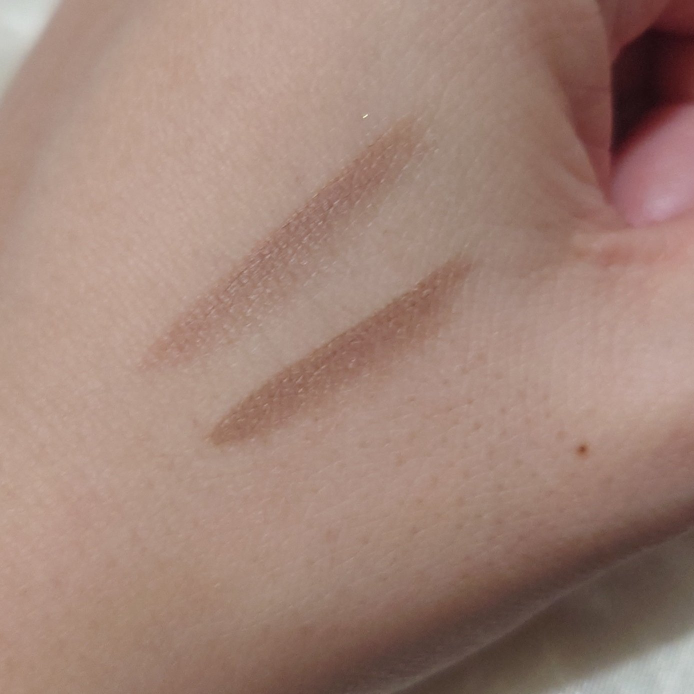 キスミー ヘビーローテーション ワックスブロウクリエイター/ヘビーローテーション/パウダーアイブロウを使ったクチコミ（3枚目）