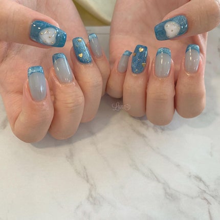 Iuna. Mizuki on LIPS 「.Cプラン💙✨#nail#nailstagram#gelnai..」(1枚目)