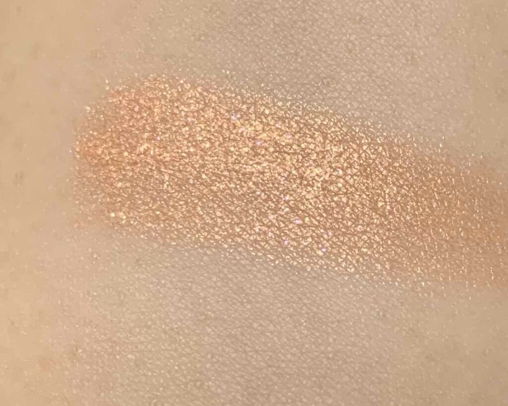 アイコニックルック アイシャドウ/JILL STUART/単色アイシャドウを使ったクチコミ(2枚目)