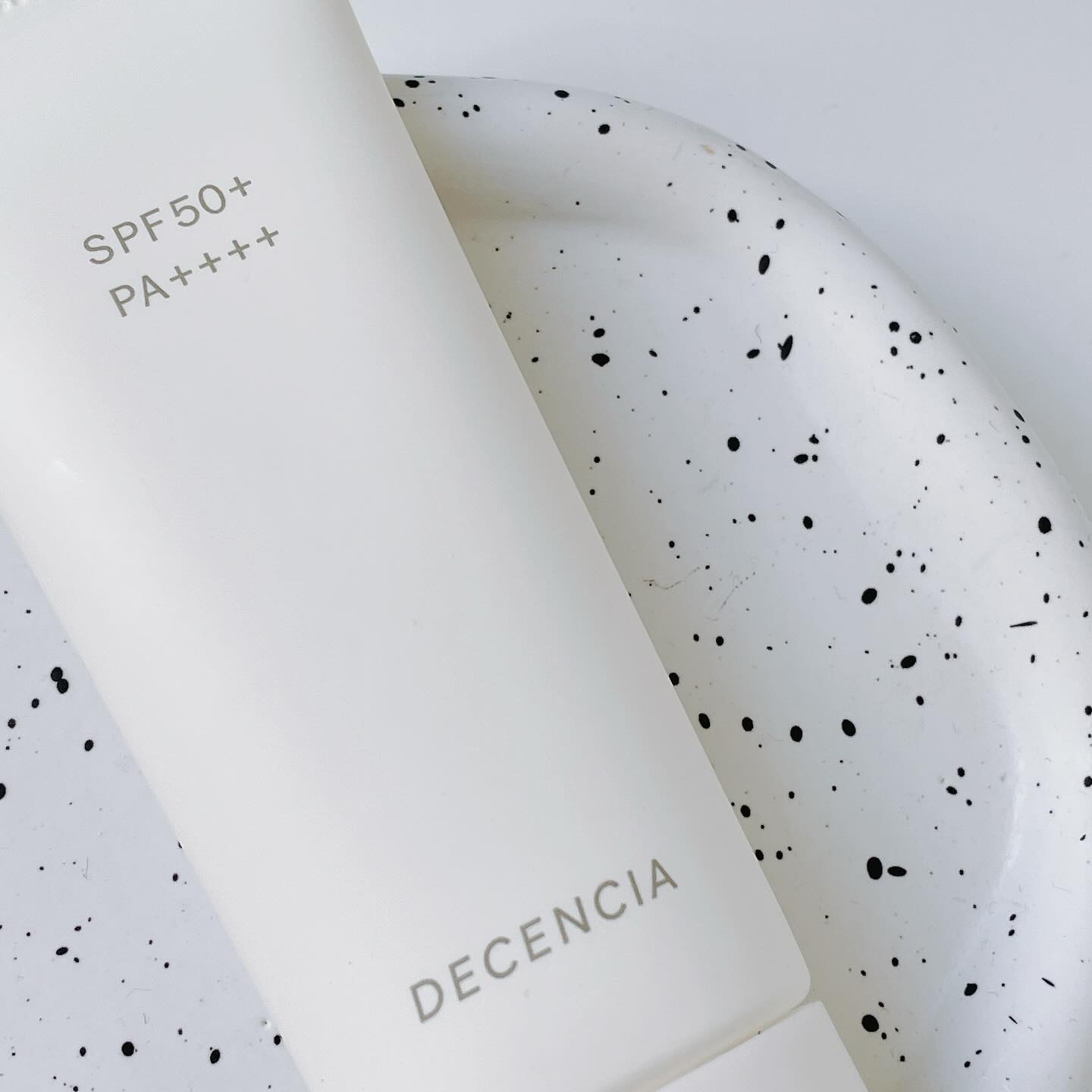 ディセンシア フローレス UVプロテクター/DECENCIA/日焼け止めローションを使ったクチコミ（2枚目）