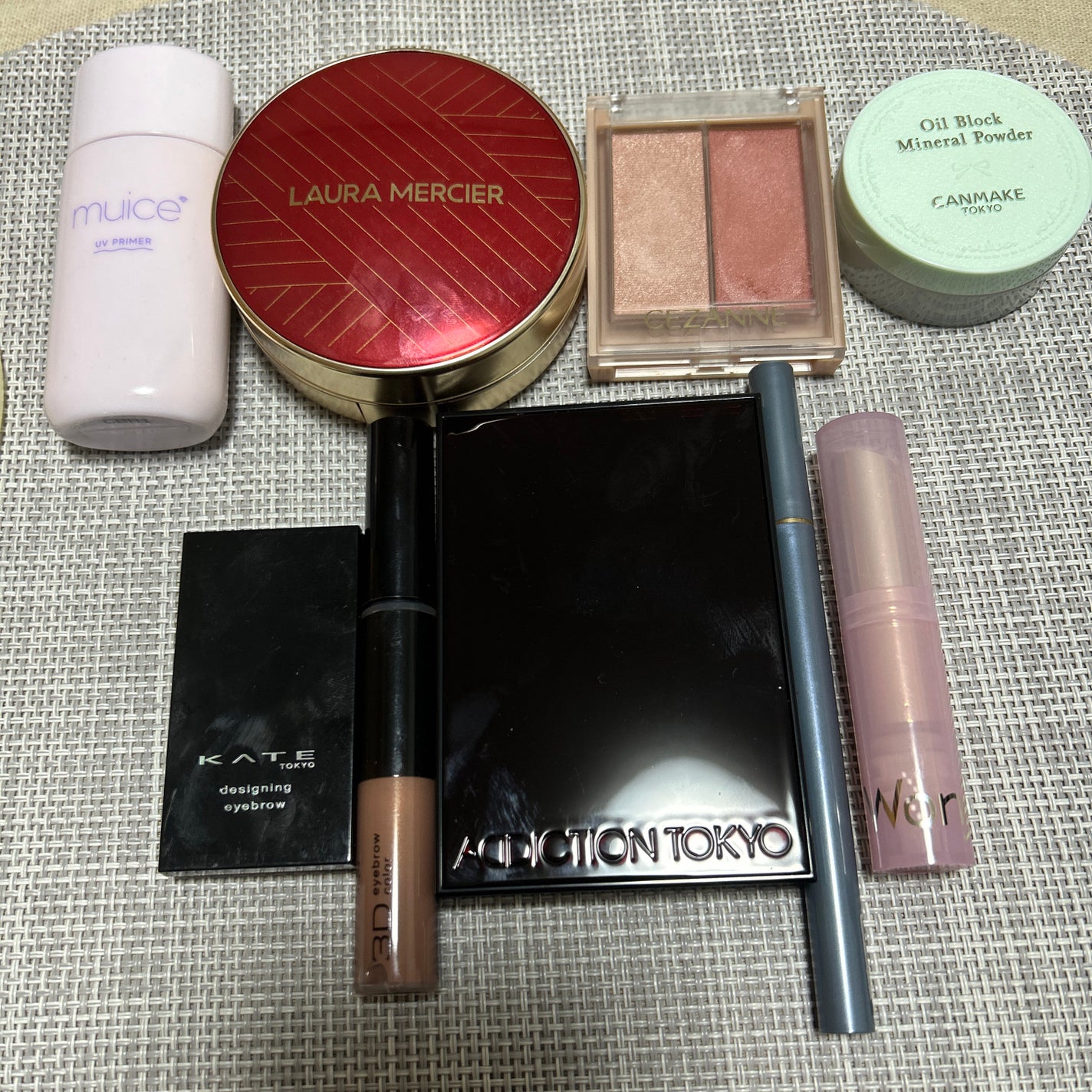 フローレス ルミエール ラディアンス パーフェクティング クッション/ローラ メルシエ/クッションファンデーションを使ったクチコミ(1枚目)