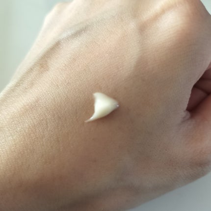 レチノパワー リンクルクリーム /エリクシール/アイケア・アイクリームを使ったクチコミ(2枚目)