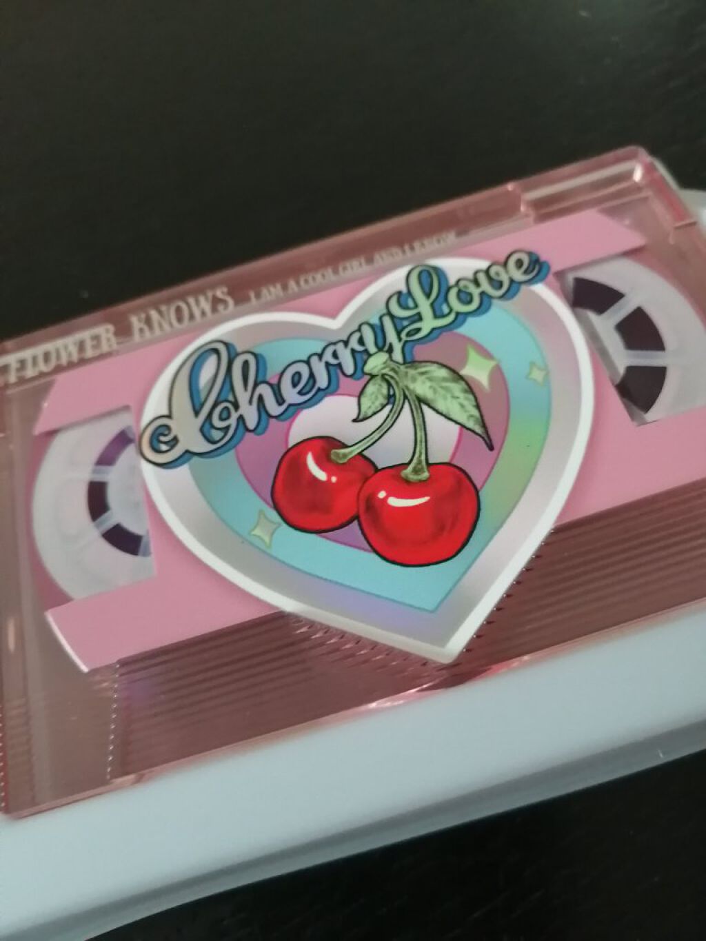 レトロマグネティック アイシャドウパレット/FlowerKnows/アイシャドウパレットを使ったクチコミ（2枚目）