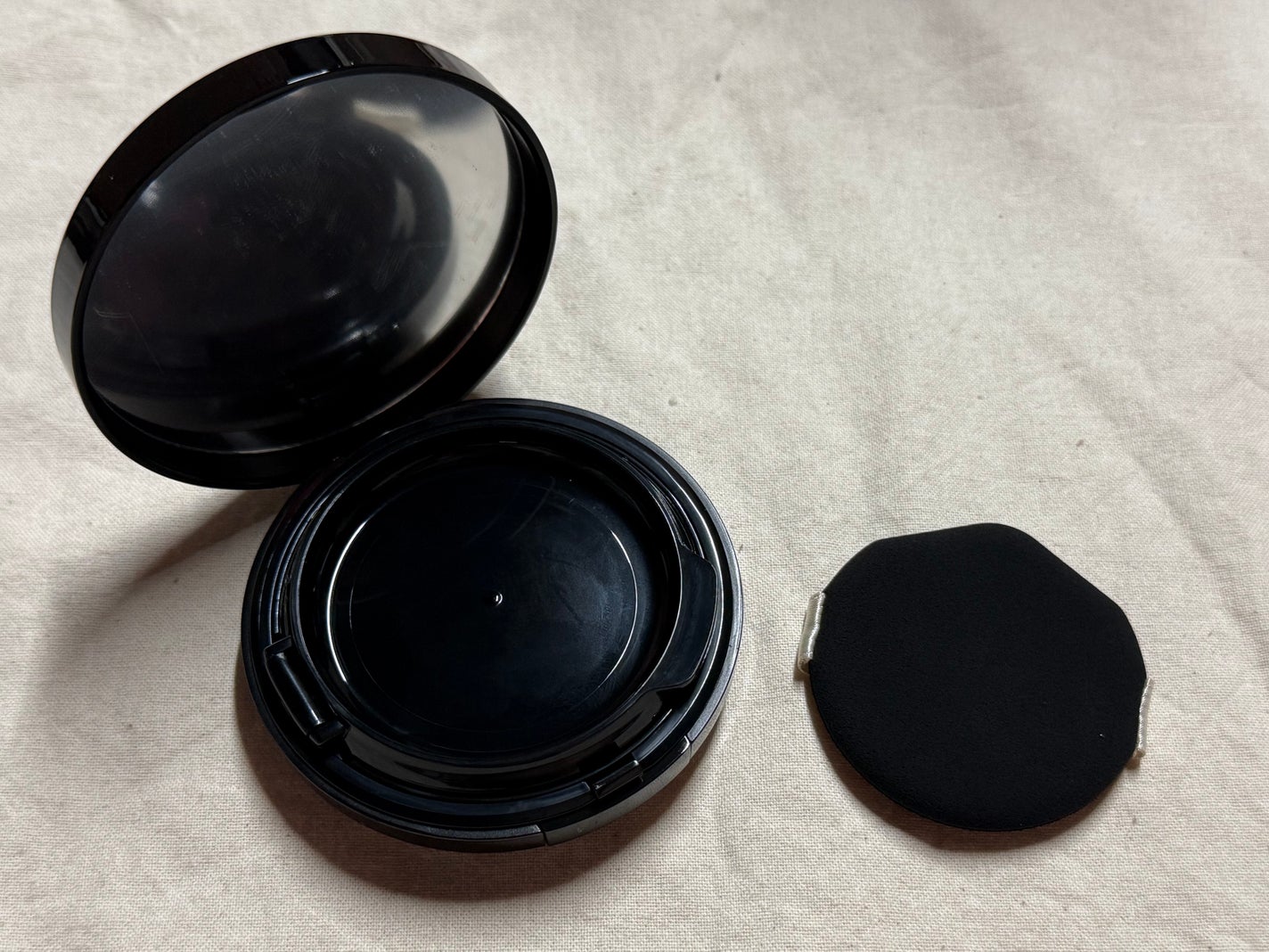 ドラマティックエッセンスクッション グロウ/マキアージュ/クッションファンデーションを使ったクチコミ(2枚目)