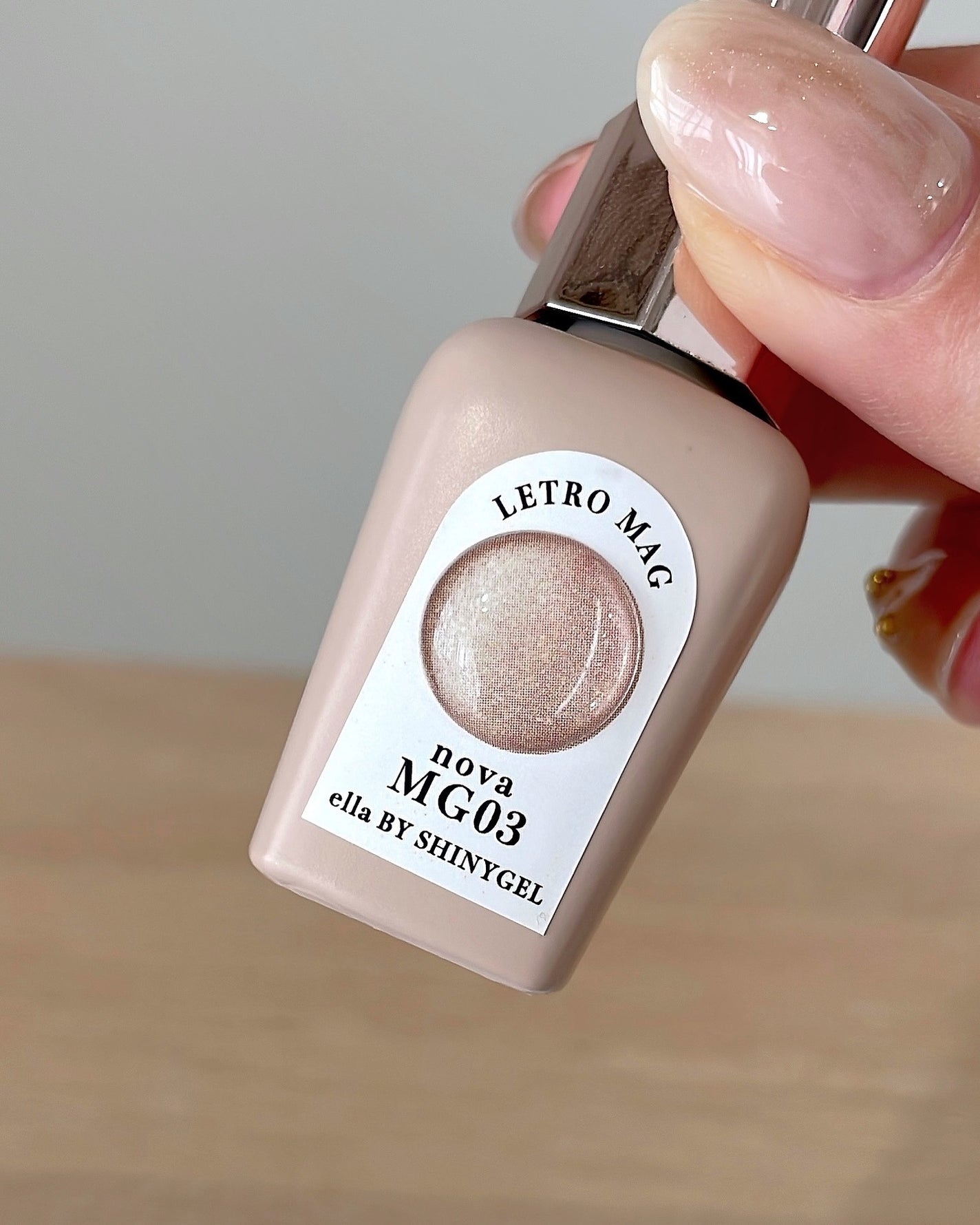 LETRO MAG/SHINYGEL/ジェルネイルを使ったクチコミ(4枚目)