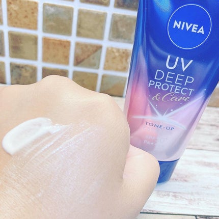 ニベアUV ディープ プロテクト&ケア トーンアップ エッセンス/ニベア/日焼け止めローションを使ったクチコミ(3枚目)