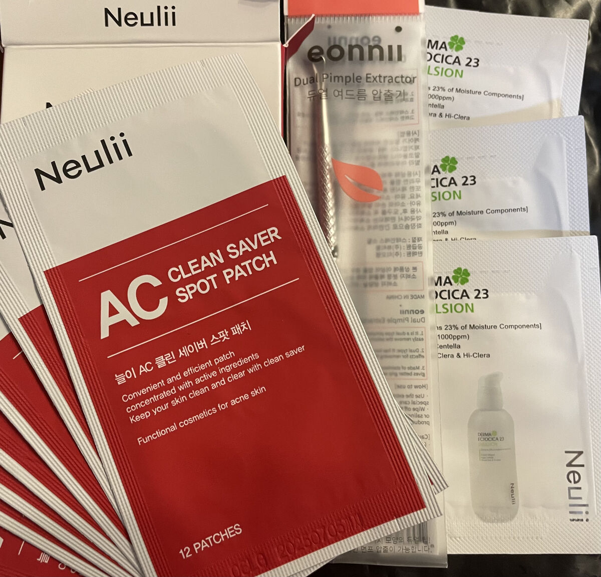 Neulii AC クリーンセイバースポットパッチのクチコミ「Qoo10メガ割で購入

洗顔後に貼ってみたところ目立たなそう！

てかるところはあるので翌日.....」（2枚目）