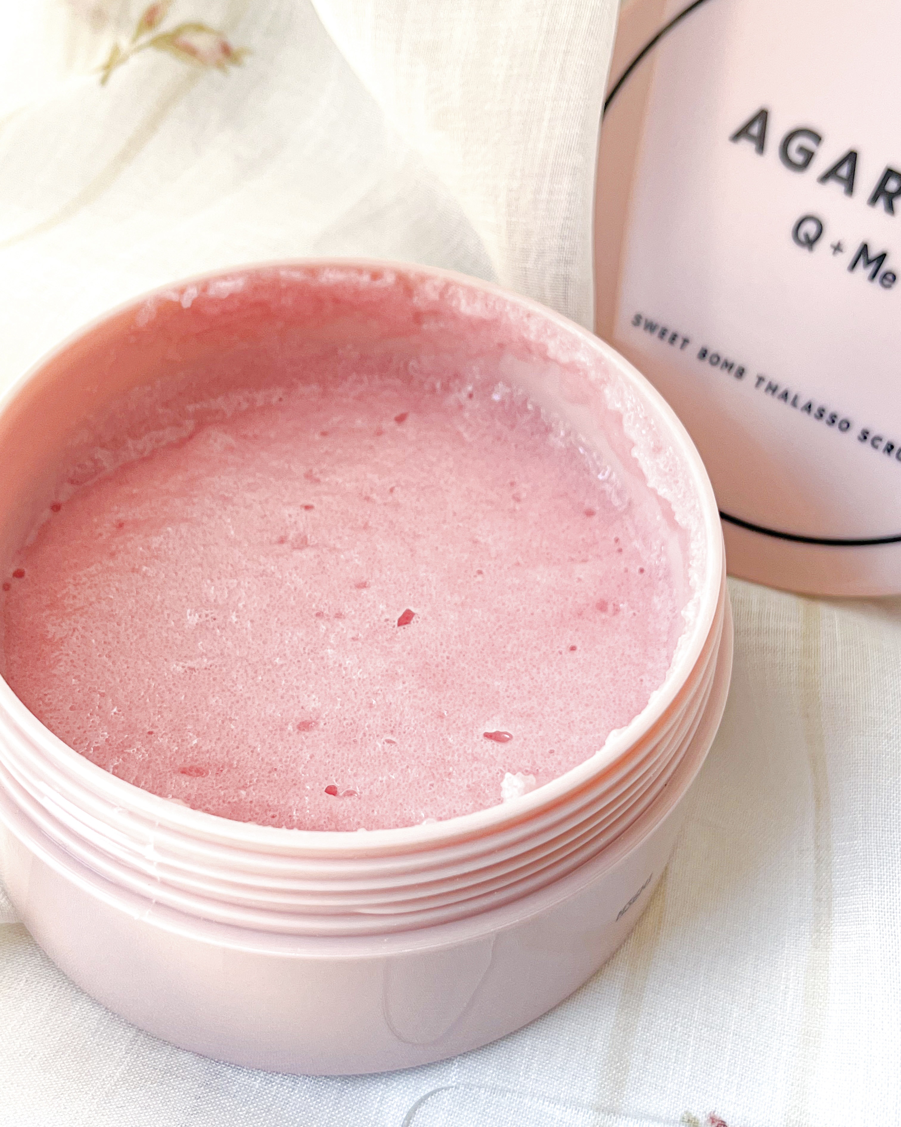 Q+Me スウィート ボム タラソ スクラブ/AGARISM/バストケア・ヒップケアを使ったクチコミ（3枚目）