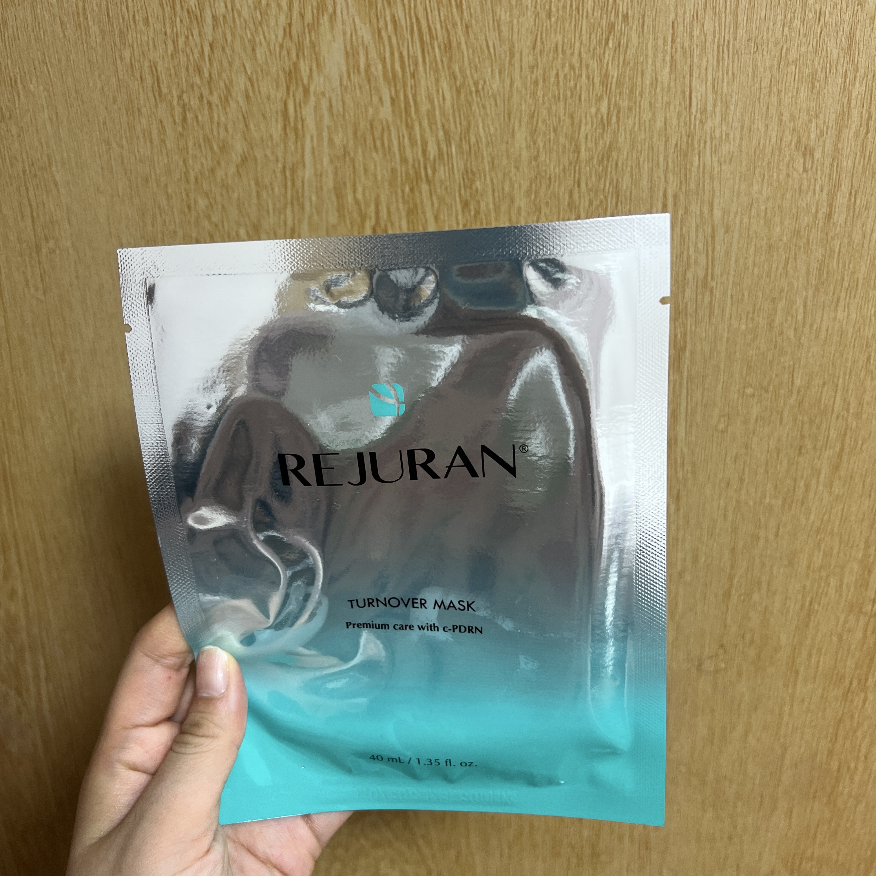 REJURAN モイスチャートリートメントマスク(23ml×5枚入り)/REJURAN COSMETICS/シートマスク・パックを使ったクチコミ（1枚目）
