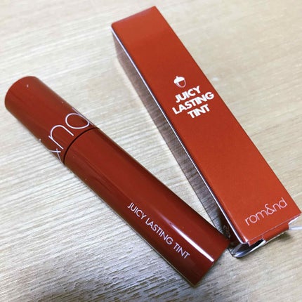 ジューシーラスティングティント/rom&nd/リップティントを使ったクチコミ(1枚目)