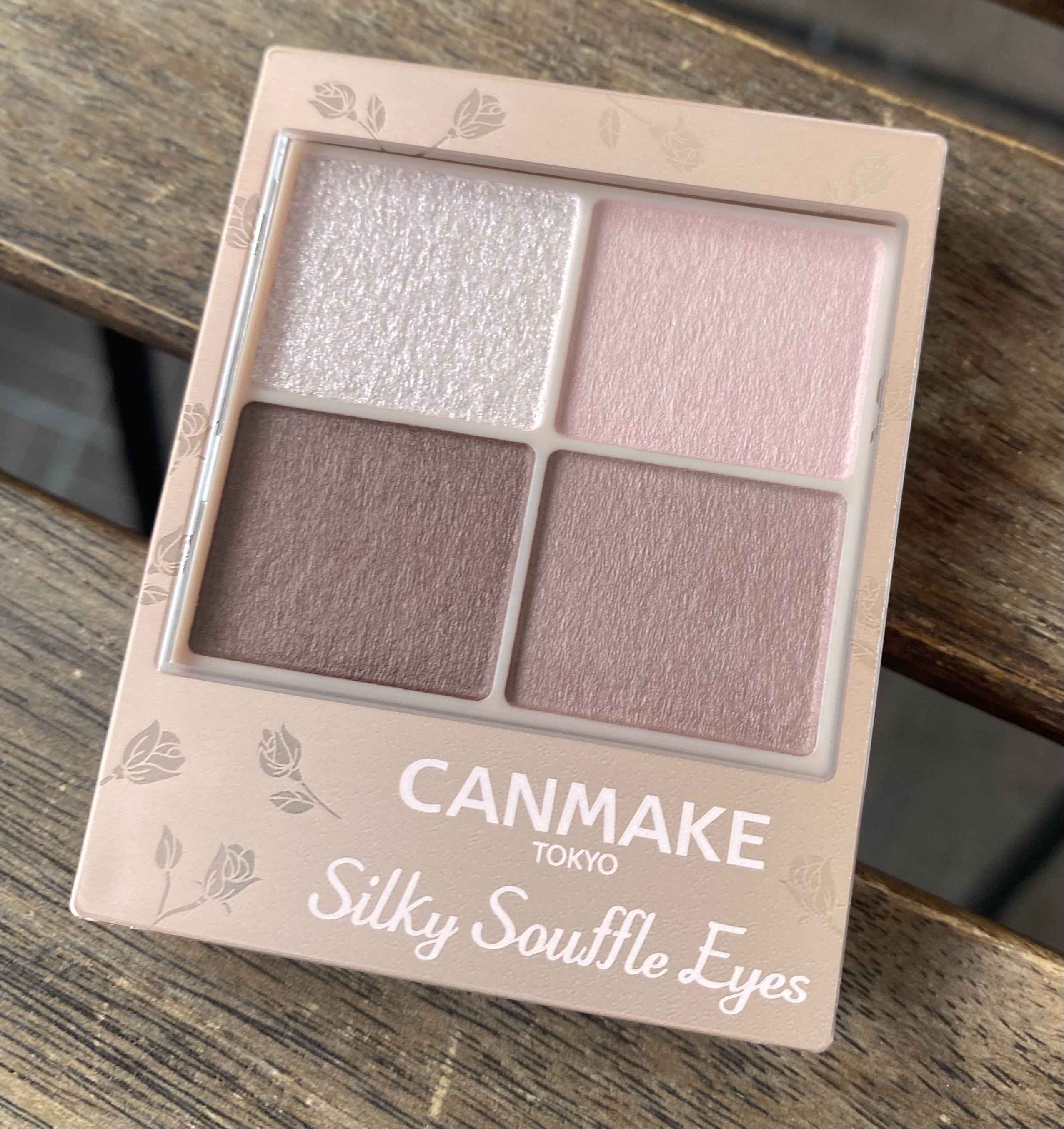 シルキースフレアイズ（マットタイプ）/キャンメイク/アイシャドウパレットを使ったクチコミ（3枚目）