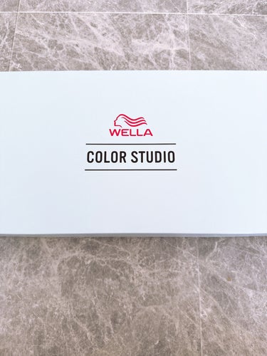 WELLA（ウエラ）COLOR STUDIO

スモーキーグレージュ

【商品説明】
ウエラから、史上初*、髪をいたわる**３ステップヘアカラー 4/1誕生。
カラースタジオの3STEPで、魅せ色かなえ