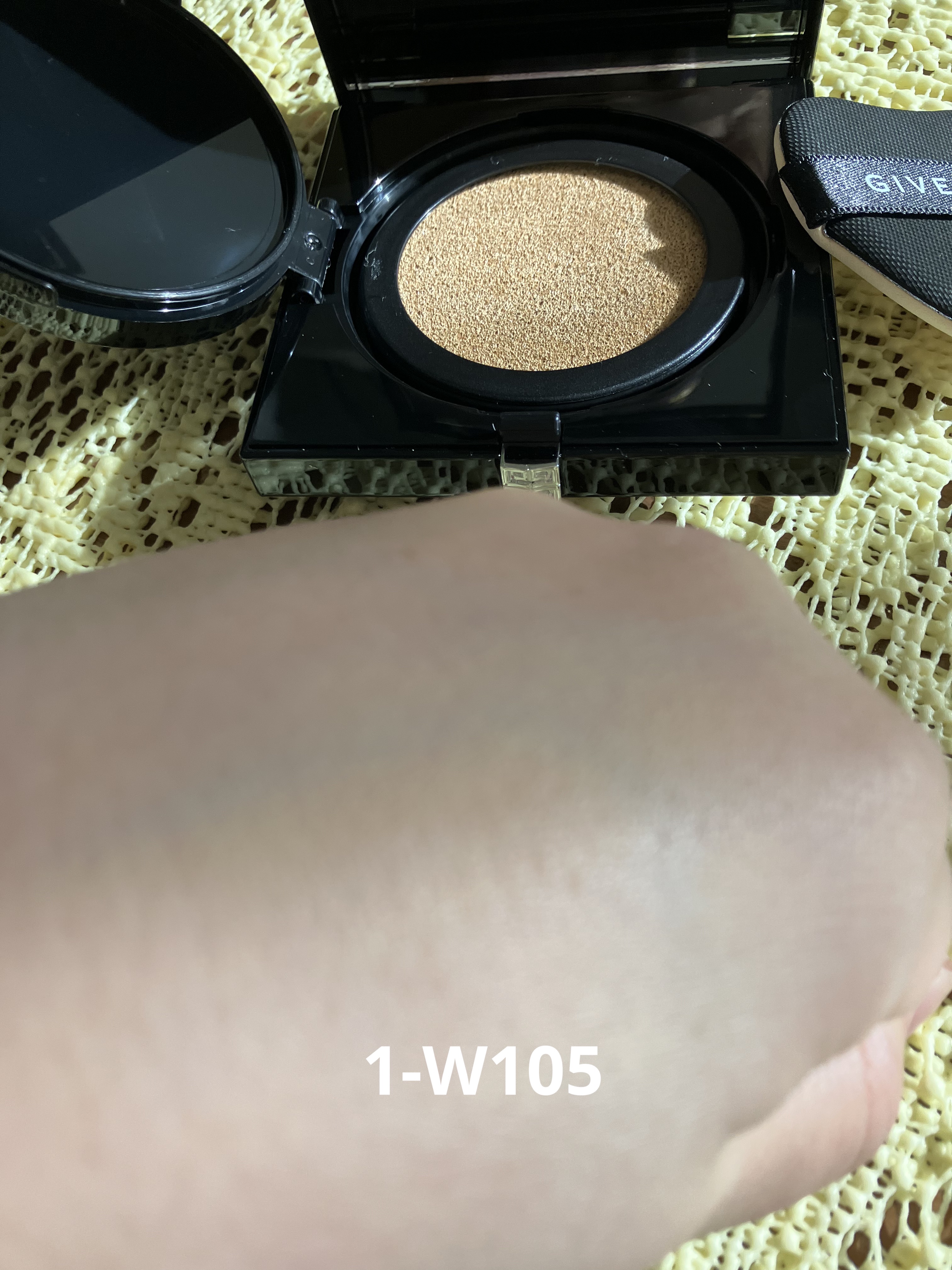 プリズム・リーブル・スキンケアリング・グロウ・クッション/GIVENCHY/クッションファンデーションを使ったクチコミ（3枚目）