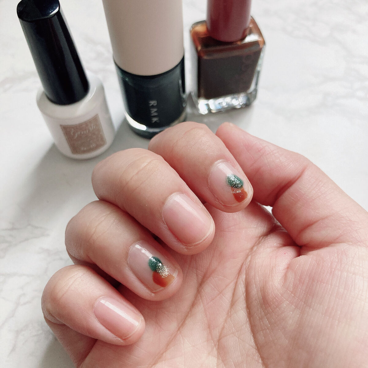 ジーニッシュ 15.シャンパン/ジーニッシュマニキュア/マニキュアを使ったクチコミ（1枚目）