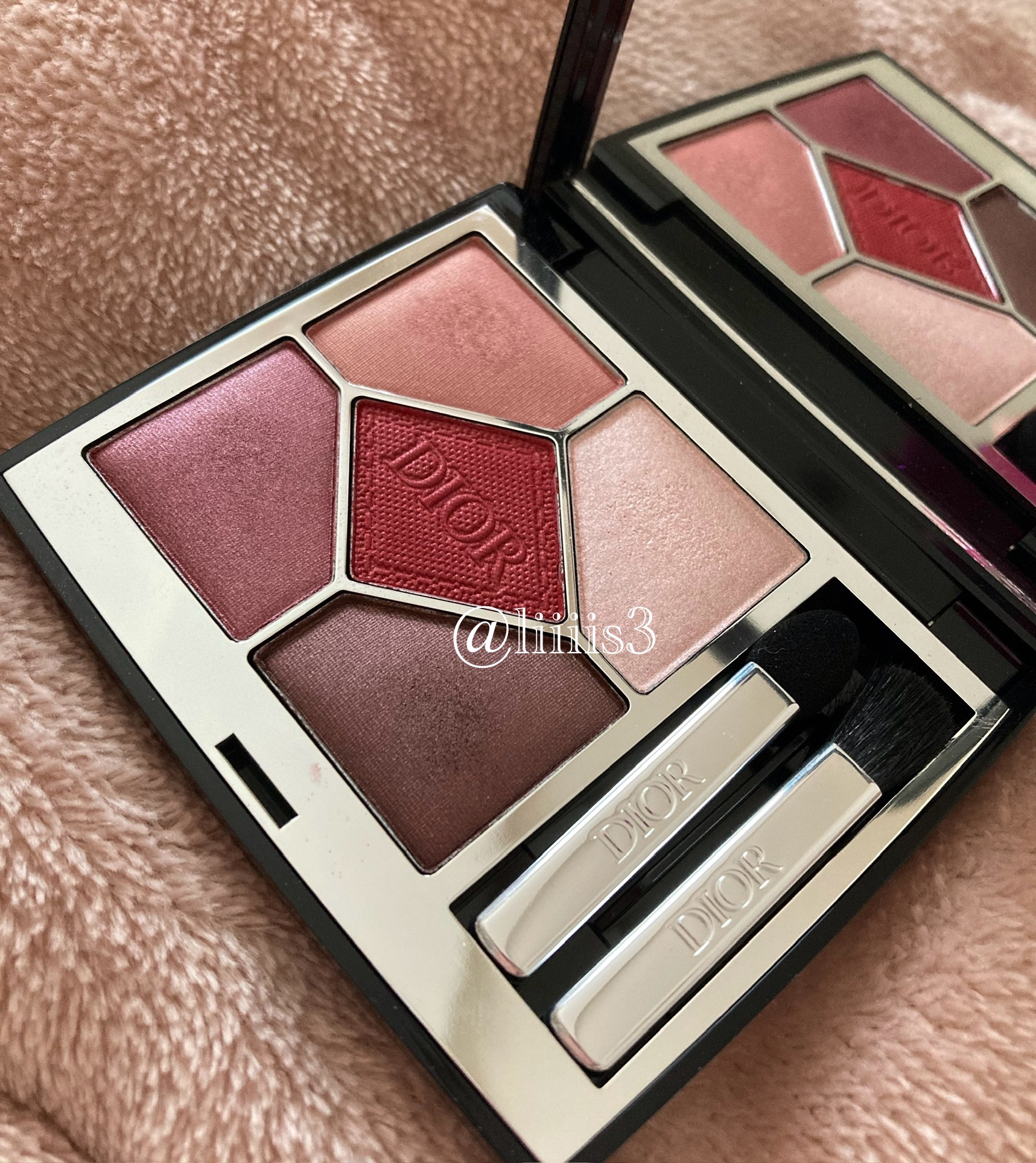 ディオールショウ サンク クルール 673 レッド タータン/Dior/アイシャドウを使ったクチコミ（1枚目）