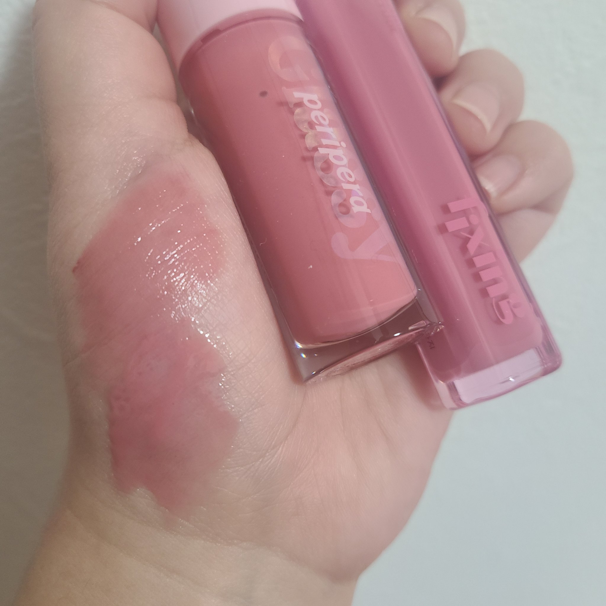 インク グラスティング リップ グロス/PERIPERA/リップグロスを使ったクチコミ（2枚目）