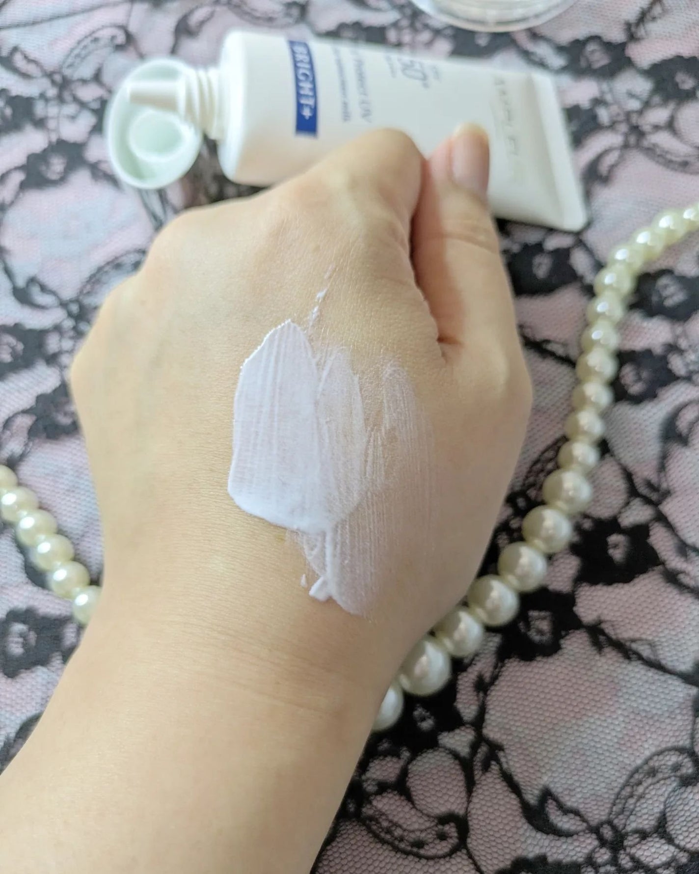 アンプルール WプロテクトUV ブライト+/アンプルール/日焼け止めミルクを使ったクチコミ(4枚目)