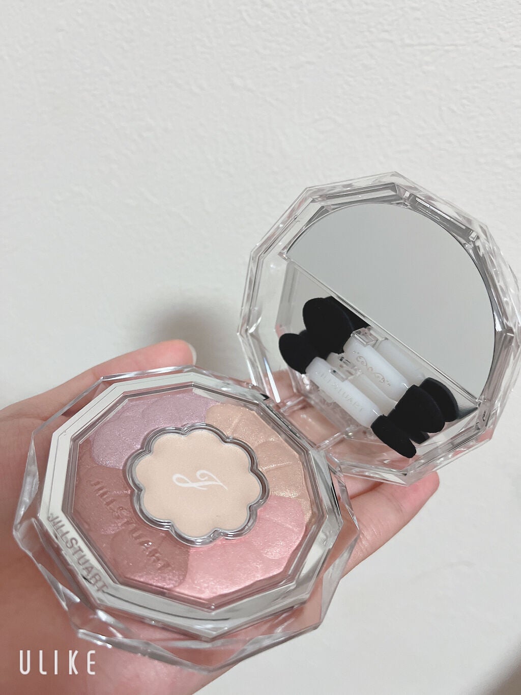 misamo on LIPS 「パーソナルカラー診断でブライトサマー2ndクリアウィンターって..」(1枚目)