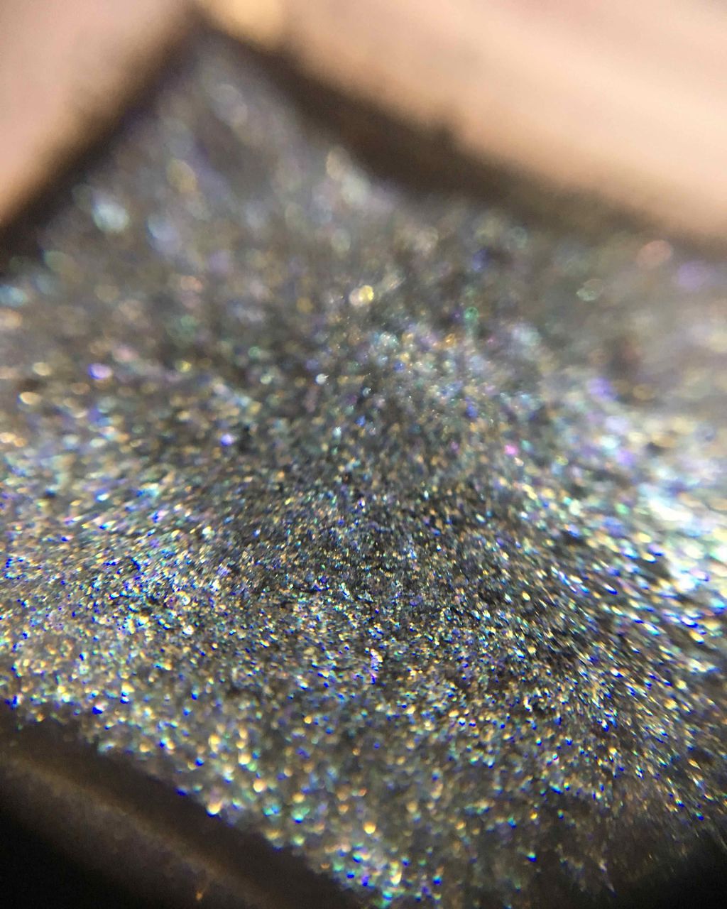 クチュールシャドウ(MELTED)/A’pieu/単色アイシャドウを使ったクチコミ（3枚目）