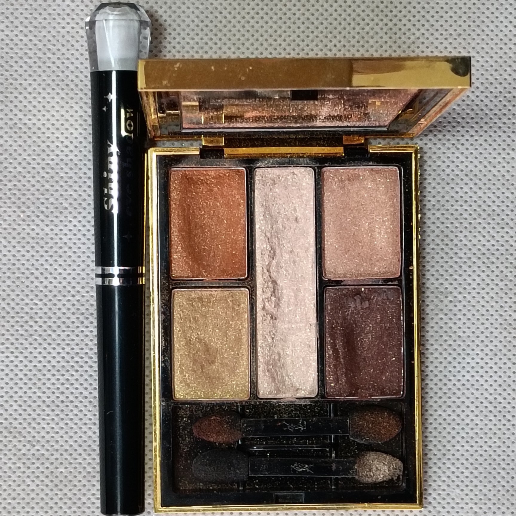 Shiny eye shadow/DAISO/スティックアイシャドウを使ったクチコミ（2枚目）