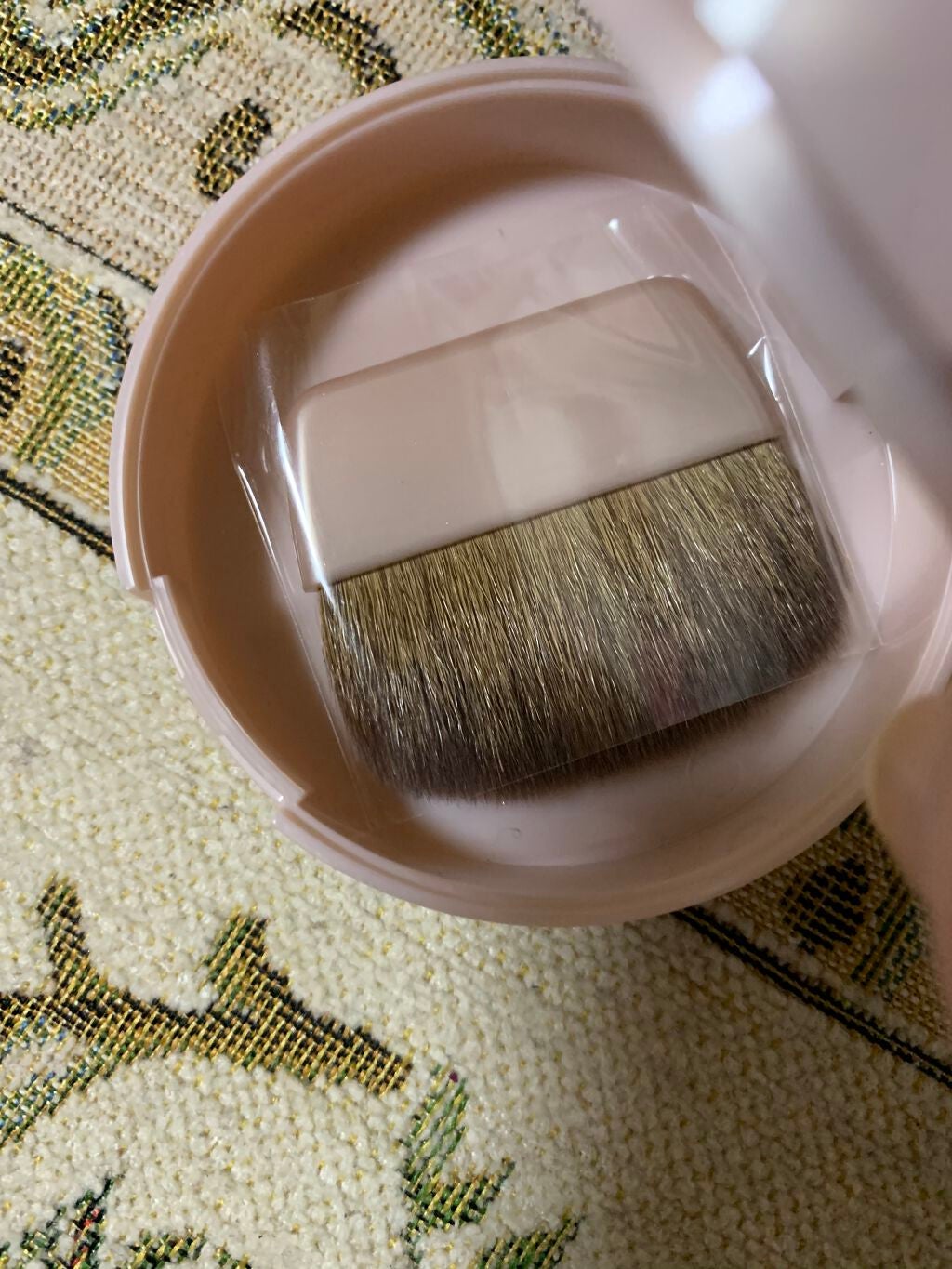 スキンライト プレスト パウダー/REVLON/プレストパウダーを使ったクチコミ(4枚目)