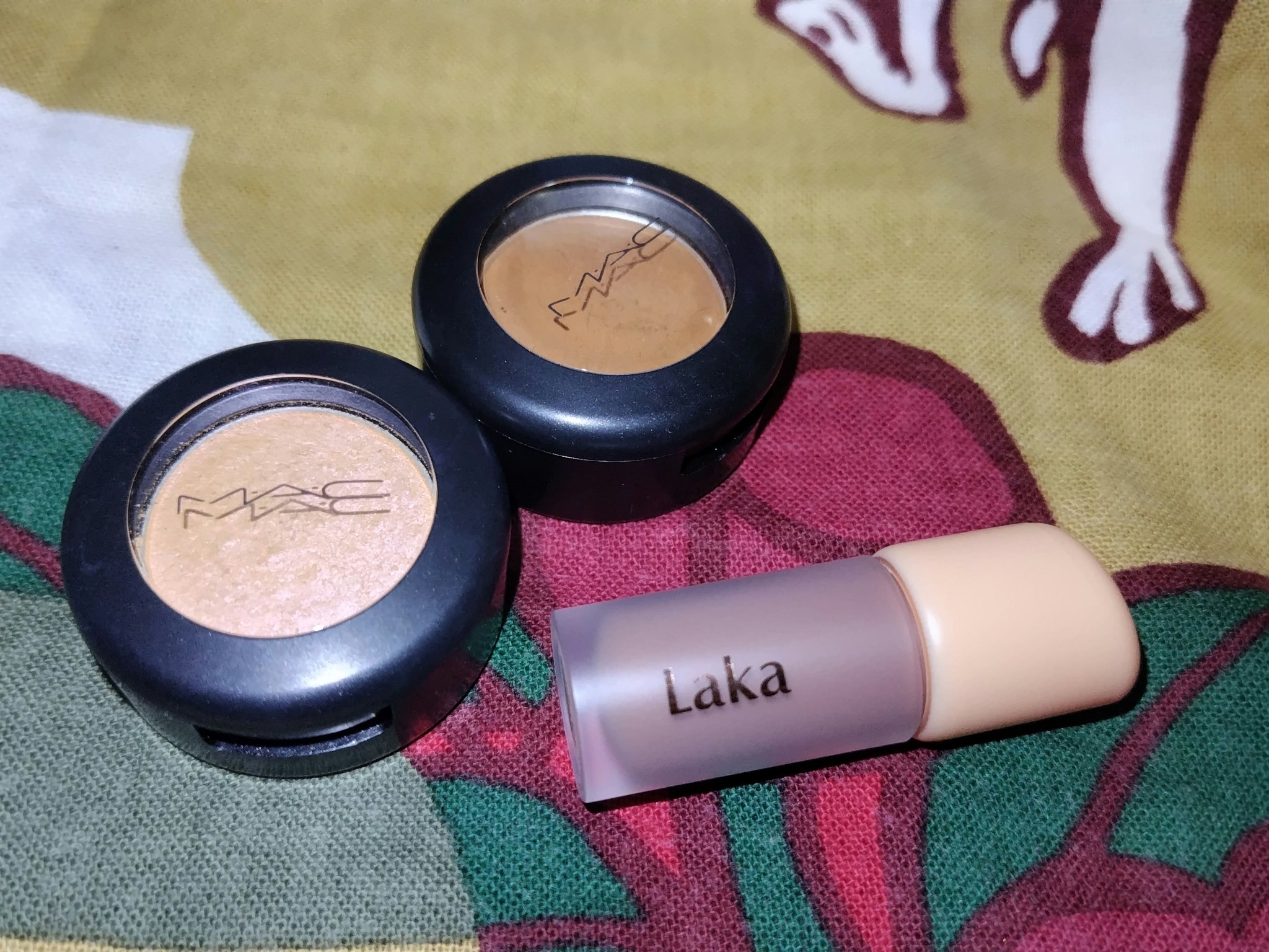 スモール アイシャドウ サモア シルク/M・A・C/単色アイシャドウを使ったクチコミ（1枚目）