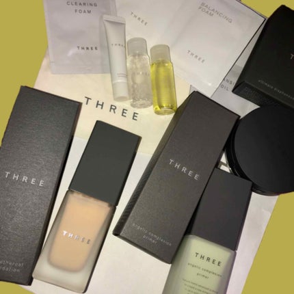 フローレスエシリアル フルイド ファンデーション/THREE/リキッドファンデーションを使ったクチコミ(1枚目)