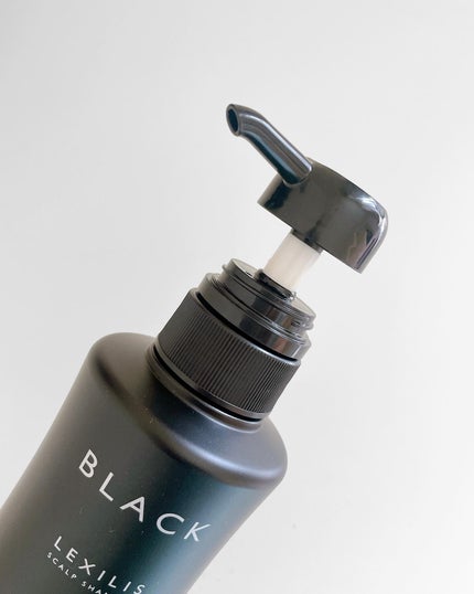 ブラック フレグランス スタイリング ヘアエッセンス/LEXILIS/アウトバストリートメントを使ったクチコミ(2枚目)