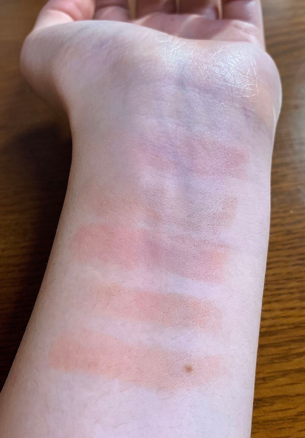 自分のベストコスメ探し on LIPS 「私のお気に入りブラウンリップたちです。左から順に①UZU+3こ..」(4枚目)