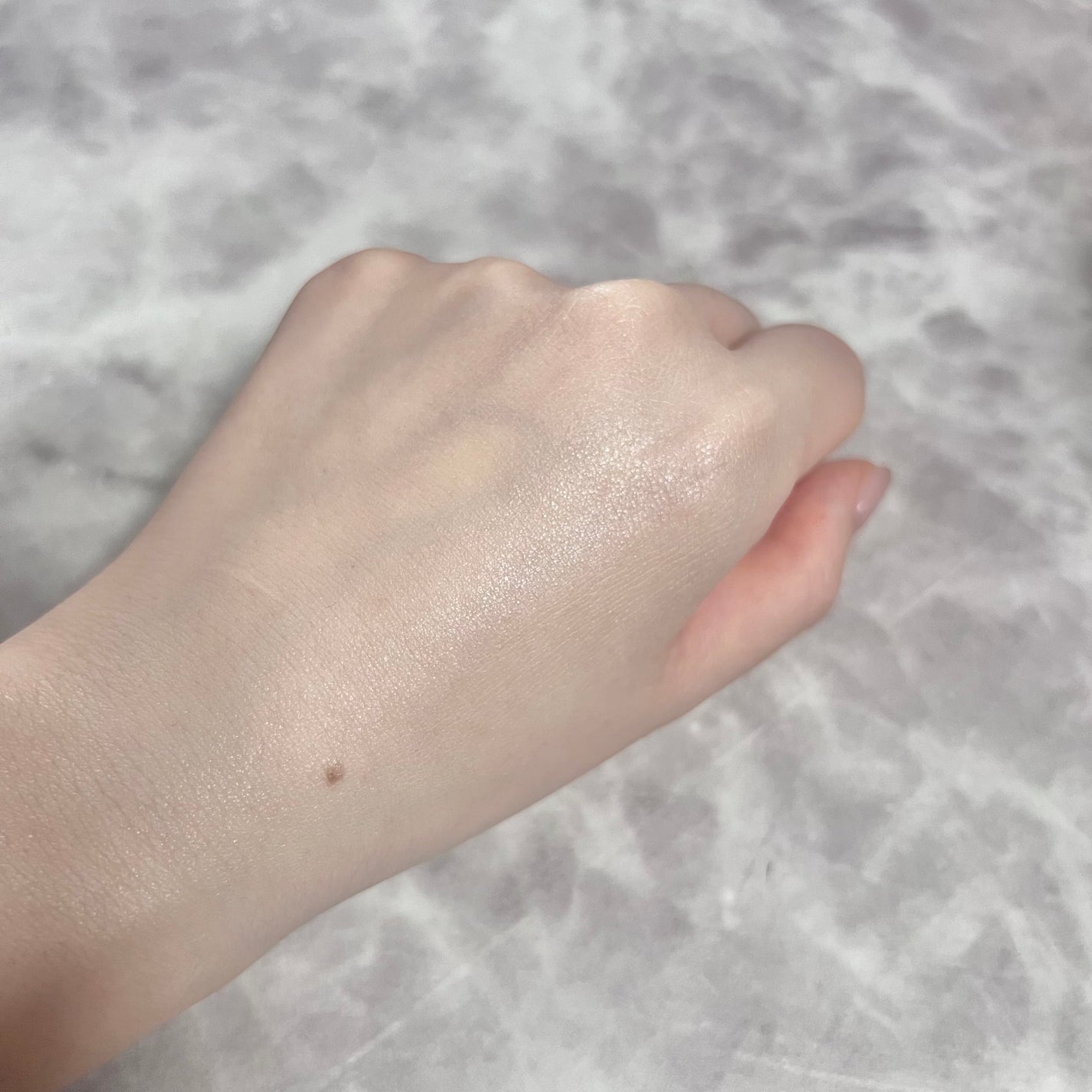 プリズム・リーブル・スキンケアリング・コレクター/GIVENCHY/化粧下地を使ったクチコミ(6枚目)