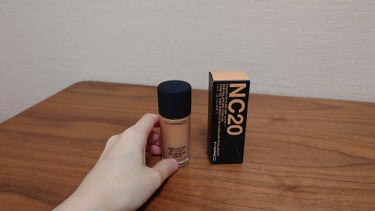 スタジオフィックス フルイッド SPF 15/M・A・C/リキッドファンデーションを使ったクチコミ（1枚目）