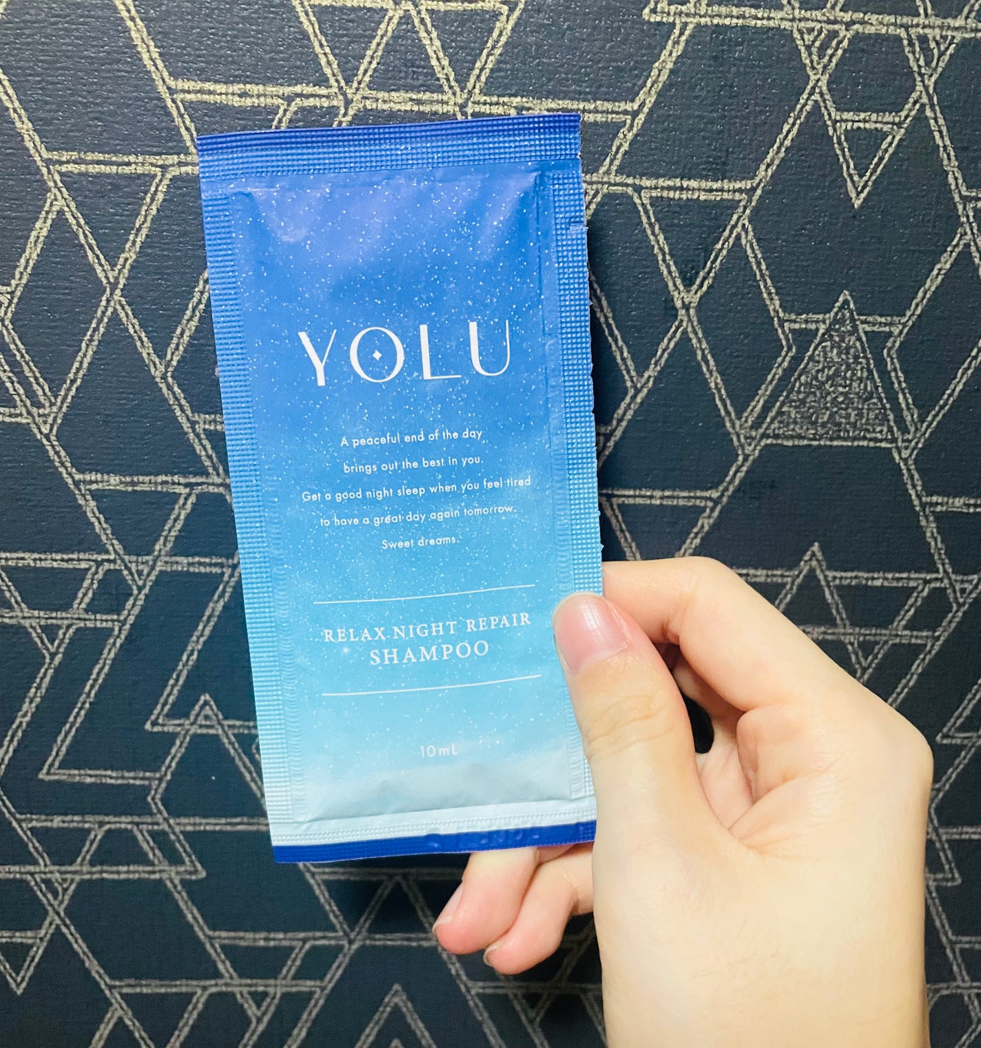 リラックスナイトリペア シャンプー/トリートメント/YOLU/市販シャンプーを使ったクチコミ(1枚目)