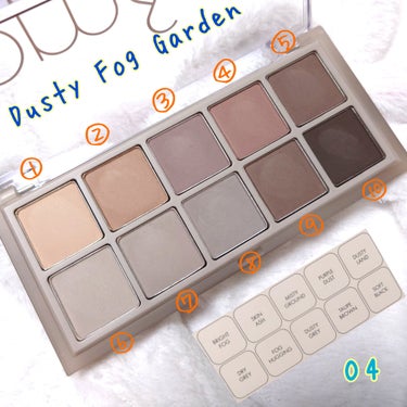 rom&nd
ベターザンパレット
04 Dusty Fog Garden

グレーのアイシャドウ欲しくて購入✨
たくさんグレー入ってて驚き。

しっかり締め色まであるのは
ありがたいです。
発色は薄めだけど
グレーなのでそれで良し！

他のアイシャドウとも
合わせたりできるので
ここに少し色が欲しいって時に
とても便利だと思います。

ラメが入ってないので
華やかさはないですが
その分使いやすいです。

グレー薄いからーと思って
同じように締め色使うと
結構濃くなるので注意ꉂ🤣

#rom&nd #アイシャドウ #グレーの画像 その1