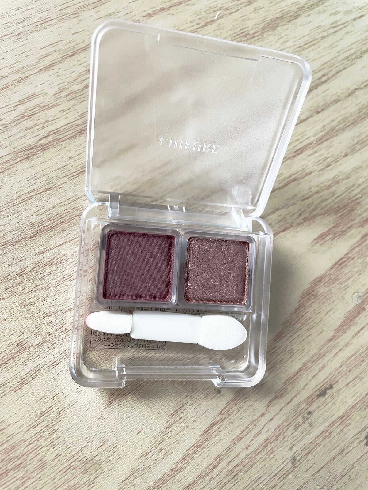 ツイン カラー アイシャドウ/ちふれ/アイシャドウパレットを使ったクチコミ(1枚目)