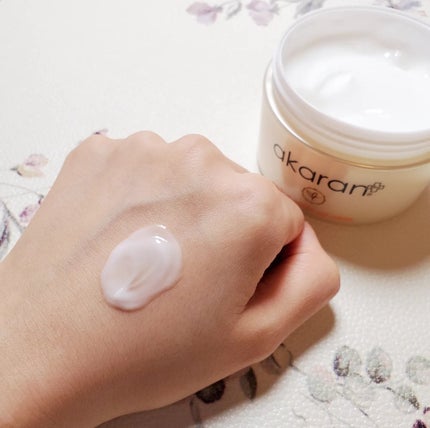 メディカルリンクルジェルクリーム/アカラン/オールインワン化粧品を使ったクチコミ(4枚目)