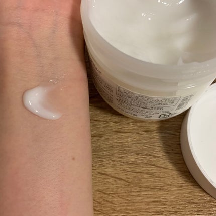 ボディヨーグルト アーモンドミルク/THE BODY SHOP/ボディローションを使ったクチコミ(2枚目)