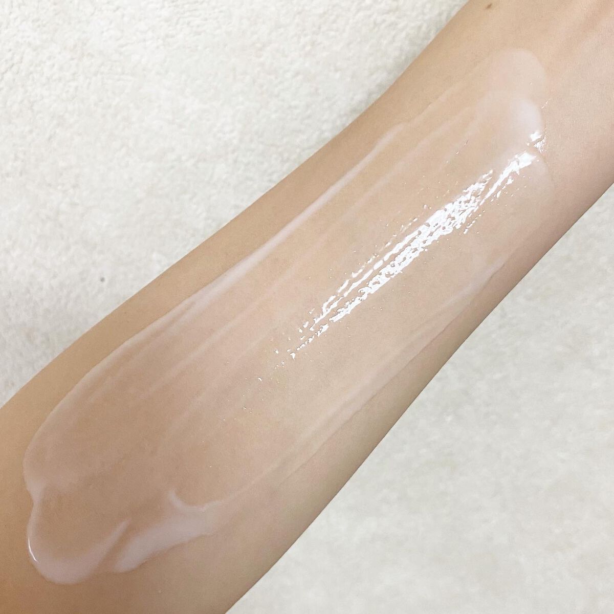 モイスチュア フェイス&ボディローション/カルテHD/ボディローションを使ったクチコミ(4枚目)